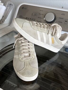Women's Adidas Gazella Casual Lace-Up Sneakers in Light Beige